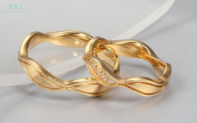 Nhẫn cưới hiện đại, tinh tế phù hợp với gu thẩm mỹ hiện đại