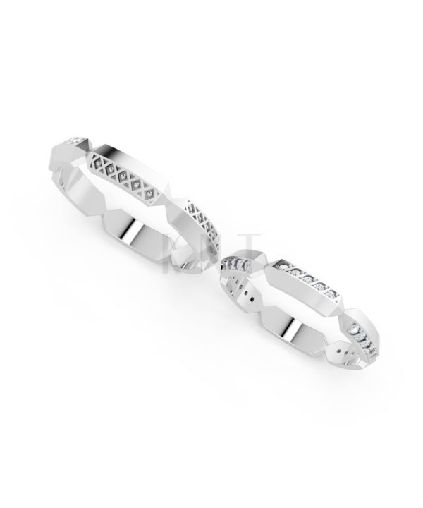 Nhẫn cưới A166 màu vàng trắng White Gold vàng sáng, đường nét sắc sảo, tinh tế