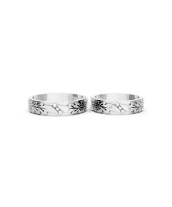 Nhẫn cưới E616 hoạ tiết lá cây mềm mại, thiết kế hiện đại màu vàng trắng White Gold vàng sáng bóng, thiết kế trẻ trung
