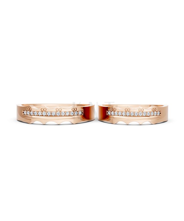 Nhẫn cưới E66 đường nét uốn lượn độc đáo và chân thật màu vàng hồng Rose Gold thiết kế đối xứng, phong cách, ấn tượng