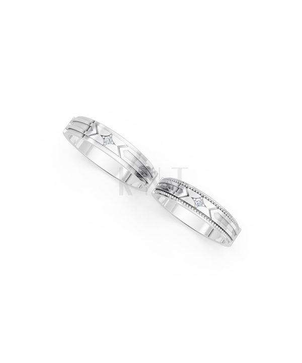 Nhẫn cưới E814 họa tiết mũi tên mạnh mẽ và cá tính màu vàng trắng White Gold kiểu dáng cá tính, hiện đại