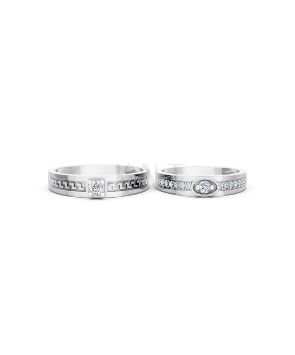 Nhẫn cưới E818 đường nét tinh xảo, đính đá lấp lánh màu vàng trắng White Gold vàng sáng bóng, thiết kế trẻ trung