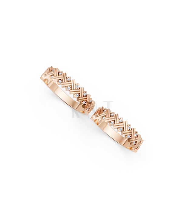 Nhẫn cưới E827 họa tiết đan chéo độc đáo và hiện đại màu vàng hồng Rose Gold cặp đôi, phong cách trẻ trung, nổi bật