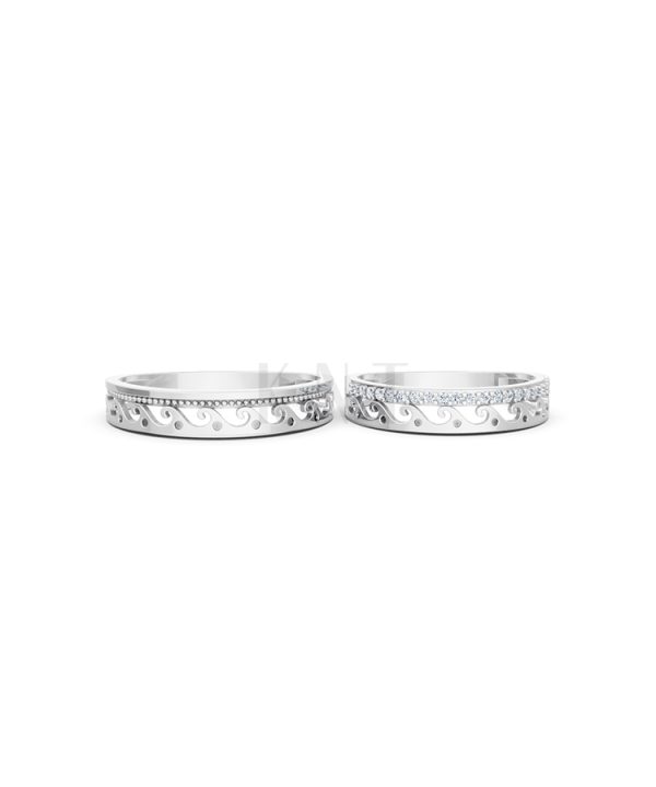 Nhẫn cưới E829 phong cách hiện đại, họa tiết sóng mềm mại màu vàng trắng White Gold vàng sáng bóng, thiết kế trẻ trung