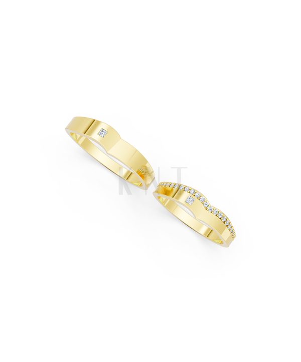 Nhẫn cưới E839 dáng chữ V độc đáo, phong cách hiện đại màu Vàng Gold mặt nhẫn chạm khắc tinh xảo, độc đáo