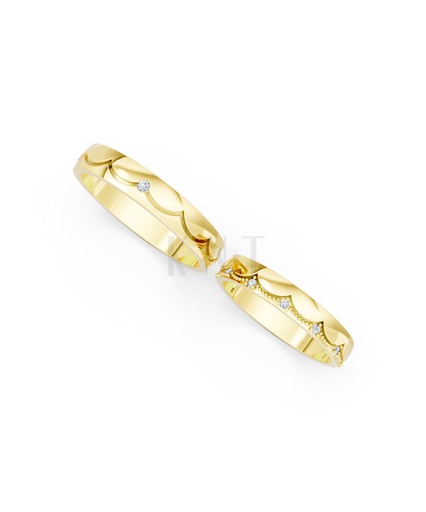 Nhẫn cưới E869 phong cách hiện đại, họa tiết sóng uốn lượn tinh tế màu Vàng Gold mặt nhẫn chạm khắc tinh xảo, độc đáo