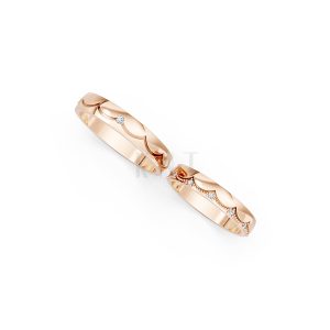 Nhẫn cưới E869 phong cách hiện đại, họa tiết sóng uốn lượn tinh tế màu vàng hồng Rose Gold thiết kế đối xứng, phong cách, ấn tượng