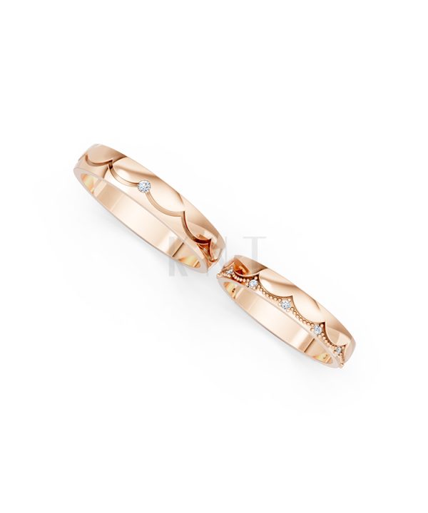 Nhẫn cưới E869 phong cách hiện đại, họa tiết sóng uốn lượn tinh tế màu vàng hồng Rose Gold thiết kế đối xứng, phong cách, ấn tượng