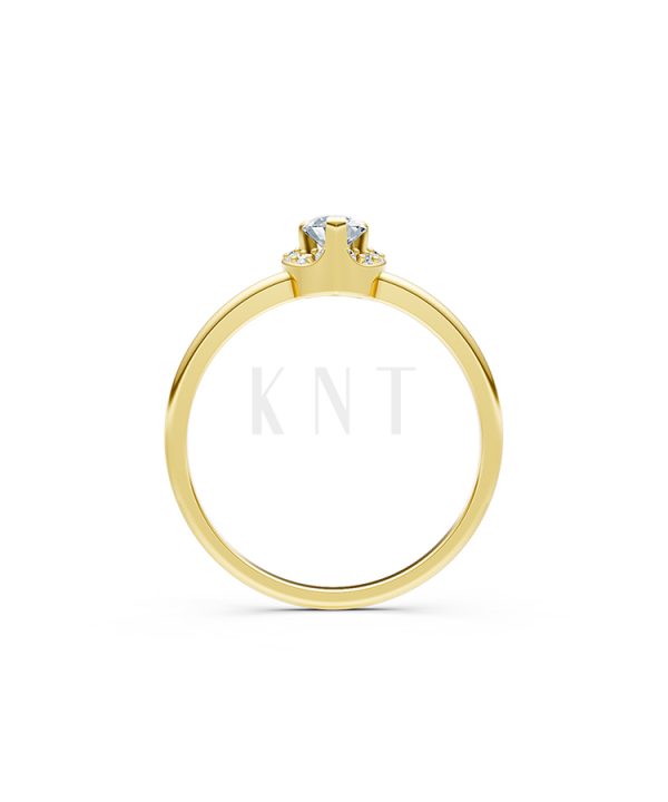 Nhẫn đính hôn R453 nổi bật với mặt nhẫn đính đá chủ hình tim