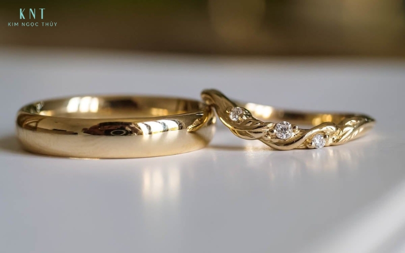 Nhẫn cưới comfort fit mang lại cảm giác đeo tự nhiên, thoải mái