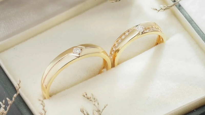 Chất liệu phổ biến của các cặp nhẫn cưới thường là vàng