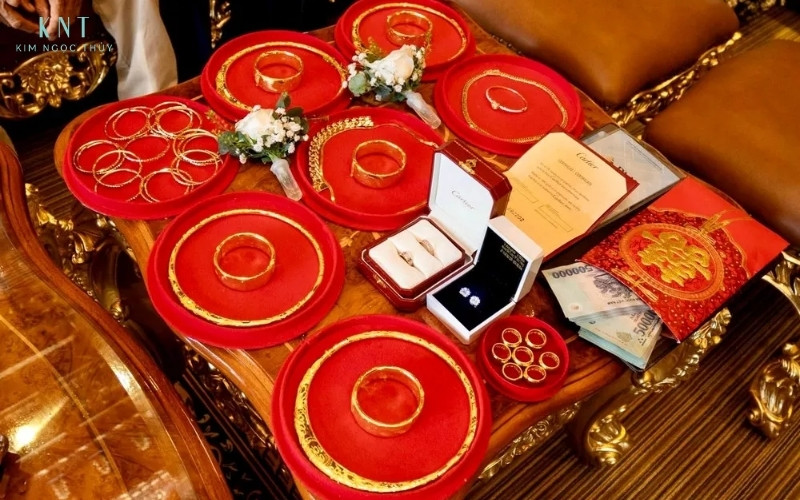 Của hồi môn là món quà cha mẹ trao cho con gái khi về nhà chồng