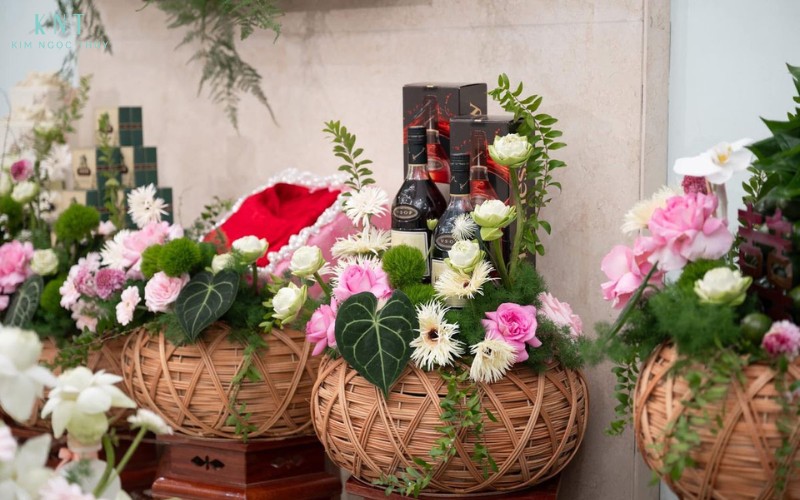 Khi hai gia đình thống nhất, đám hỏi có thể giản lược mâm quả nhưng vẫn giữ được ý nghĩa và sự trang trọng cần thiết