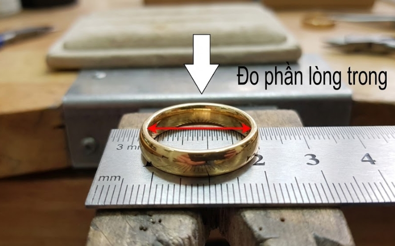 Đo đường kính nhẫn từ nhẫn có sẵn