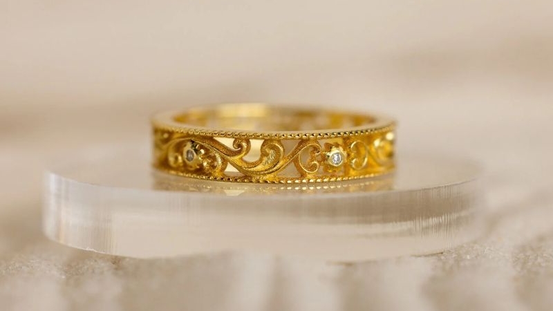 Trang sức filigree có thể linh hoạt từ kiểu dáng tinh xảo đến tối giản