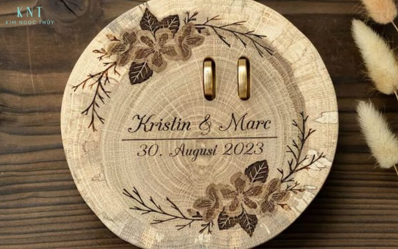 Hộp nhẫn cưới theo chủ đề cá nhân hóa đặc biệt