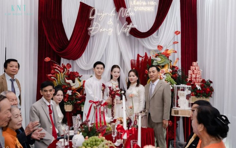 Lễ đính hôn ở miền Nam với sự tham gia của hai bên gia đình