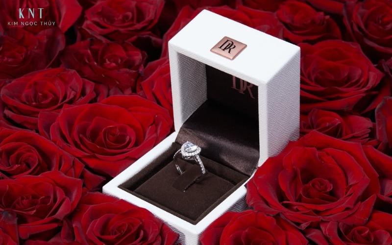 Nhẫn DR minh chứng cho lời hứa duy nhất và sự trân trọng trong tình yêu