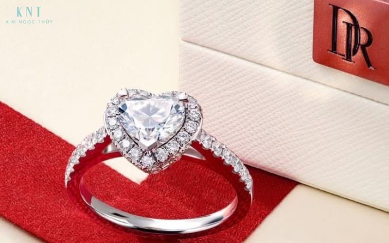 Darry Ring vẫn chưa công bố hệ thống đại lý ủy quyền chính thức tại Việt Nam