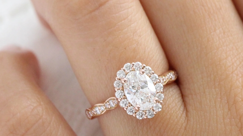 Điểm mạnh nổi bật của nhẫn halo nằm ở hiệu ứng ánh sáng