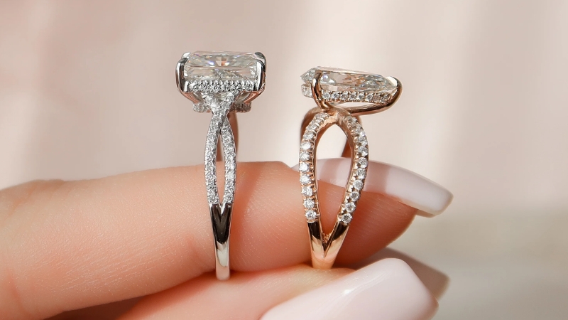 Vòng halo ẩn với vòng halo được đặt thấp hơn, ôm sát chân viên đá chủ