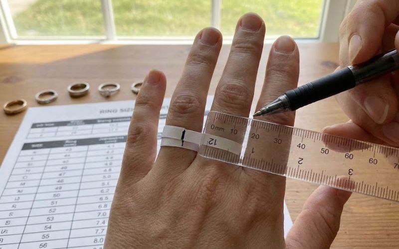 Đo ni nhẫn để mua nhẫn có kích thước phù hợp