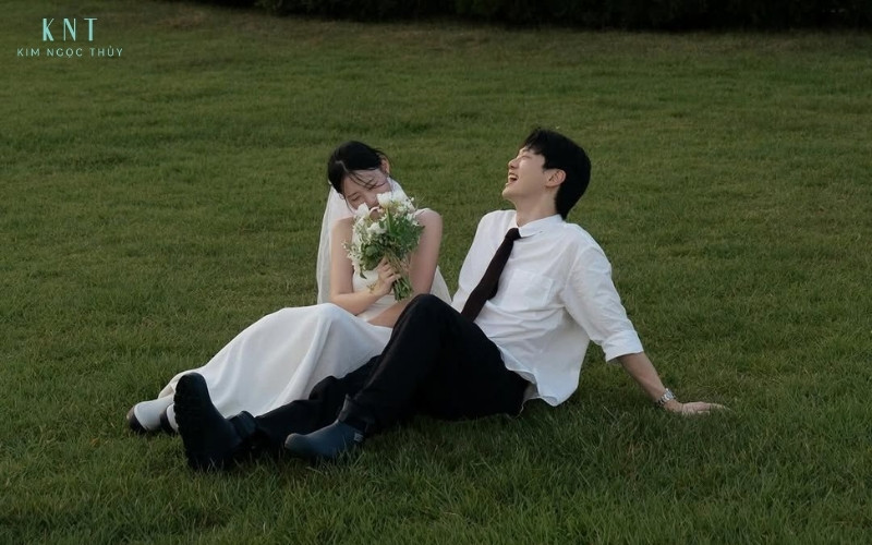 Pre wedding là buổi chụp ảnh ghi lại những khoảnh khắc lãng mạn, tự nhiên của cặp đôi