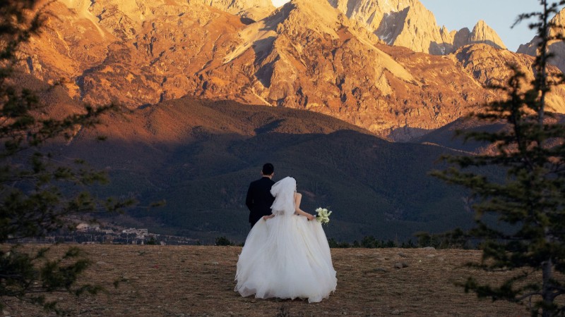 Chụp ảnh pre wedding kết hợp du lịch tại địa điểm mà cặp đôi yêu thích