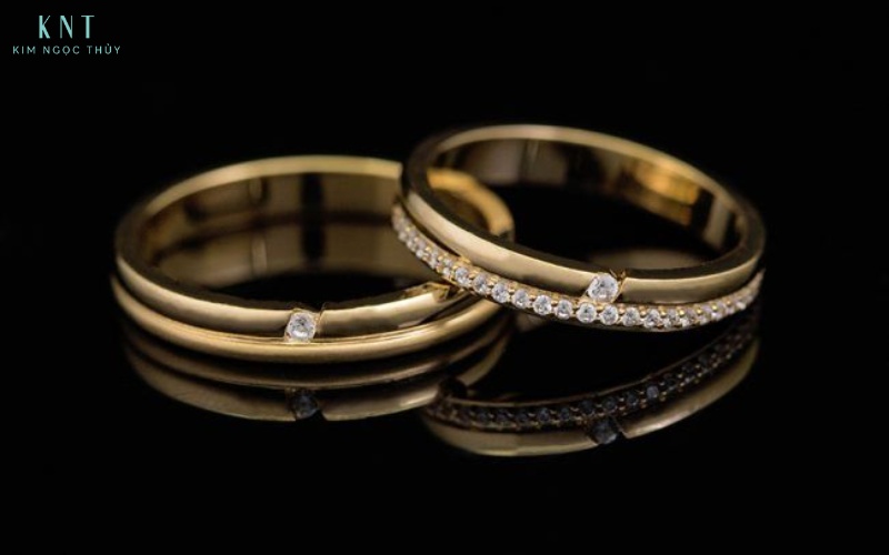 Cặp nhẫn cưới vàng 585 là lựa chọn lý tưởng cho thiết kế cá nhân hóa, bền đẹp theo thời gian