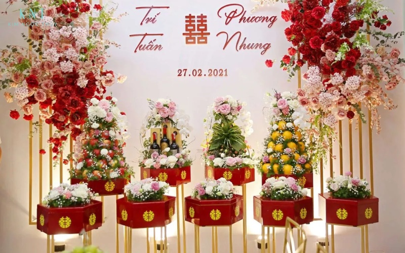Bộ 9 tráp ăn hỏi trang trí tỉ mỉ, thể hiện sự vĩnh cửu và chúc phúc bền lâu
