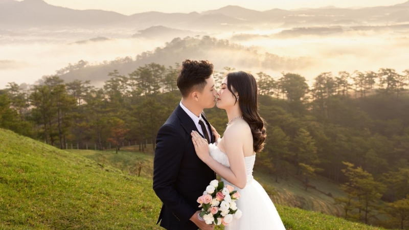 Chi phí chụp ảnh cưới là khoản giúp lưu giữ lại trọn vẹn khoảnh khắc của cả hai