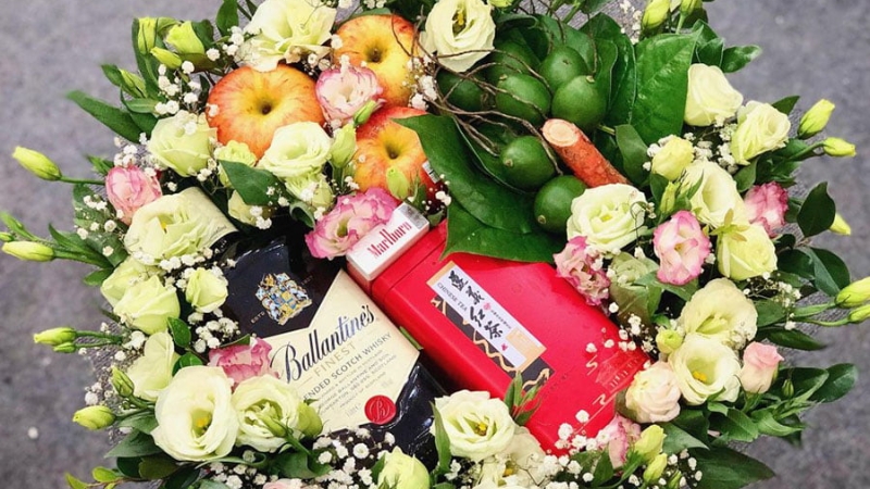 Nhà trai mang mâm lễ thể hiện thiện chí và sự tôn trọng đối với gia đình nhà gái