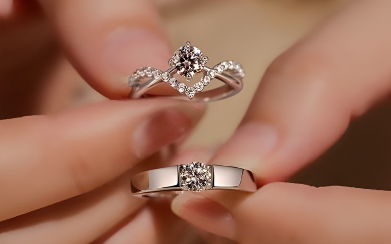 Nhẫn cưới thiết kế theo yêu cầu thể hiện phong cách riêng của cặp đôi