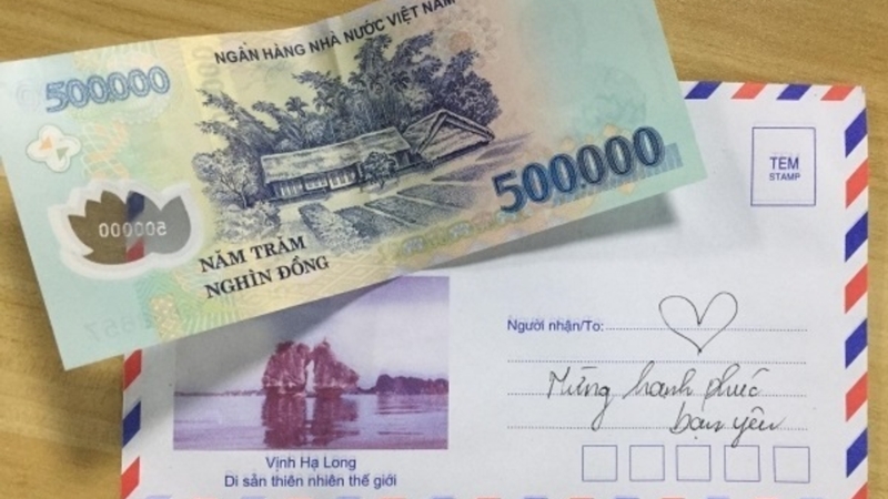 Tiền mừng cưới là khoản tiền khách mời gửi tặng cô dâu chú rể trong ngày cưới