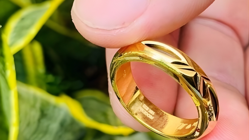 Vàng 96 là loại vàng hợp kim có hàm lượng 96% vàng nguyên chất