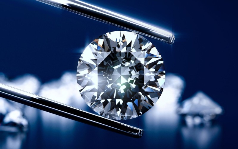 Carat là đơn vị đo lường tiêu chuẩn dùng để xác định trọng lượng của kim cương