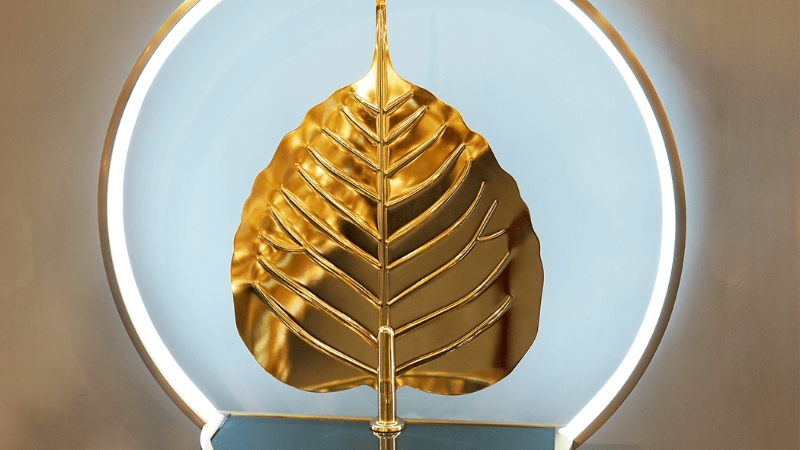 Mạ vàng 24K là việc phủ một lớp vàng 24K lên bề mặt kim loại khác