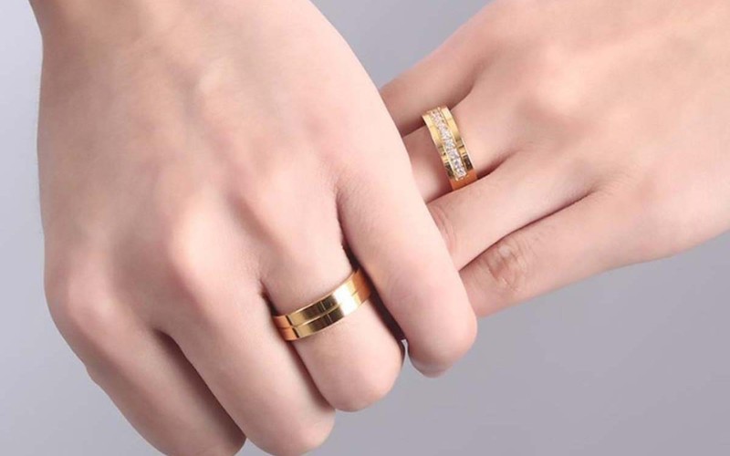 Nhẫn cưới không chỉ đơn thuần là một món trang sức giá trị mà còn là minh chứng thiêng liêng cho sự gắn kết