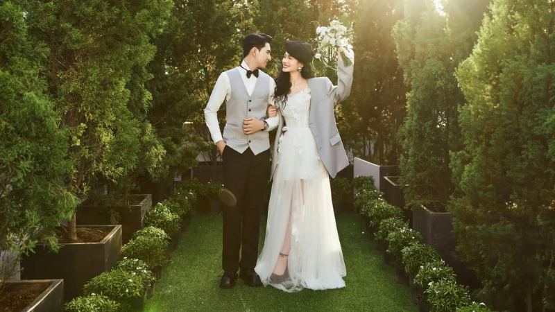 Trang phục và makeup là yếu tố tạo hình ảnh chỉn chu, lưu giữ qua ảnh và video cưới