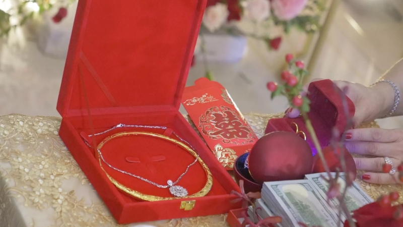 Vàng hồi môn không chỉ là tài sản có giá trị mà còn là món quà gửi gắm nhiều ý nghĩa tốt đẹp