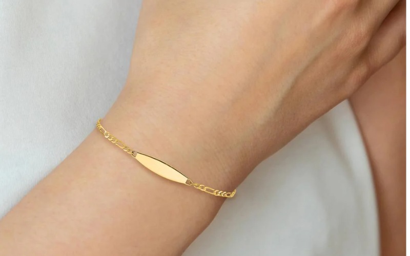 Trang sức gold filled đeo hàng ngày phù hợp hơn mạ vàng nếu bạn cần độ bền bề mặt tốt hơn trong phân khúc thời trang