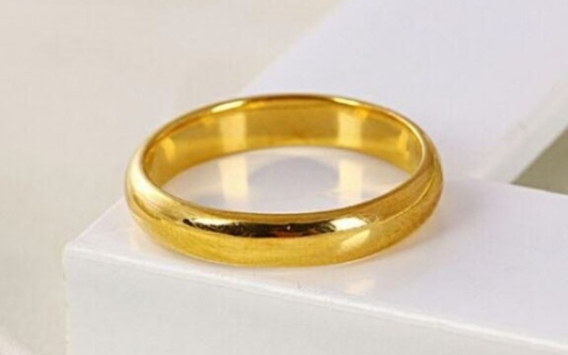 Nếu bạn muốn tích trữ thì nên chọn vàng 24K