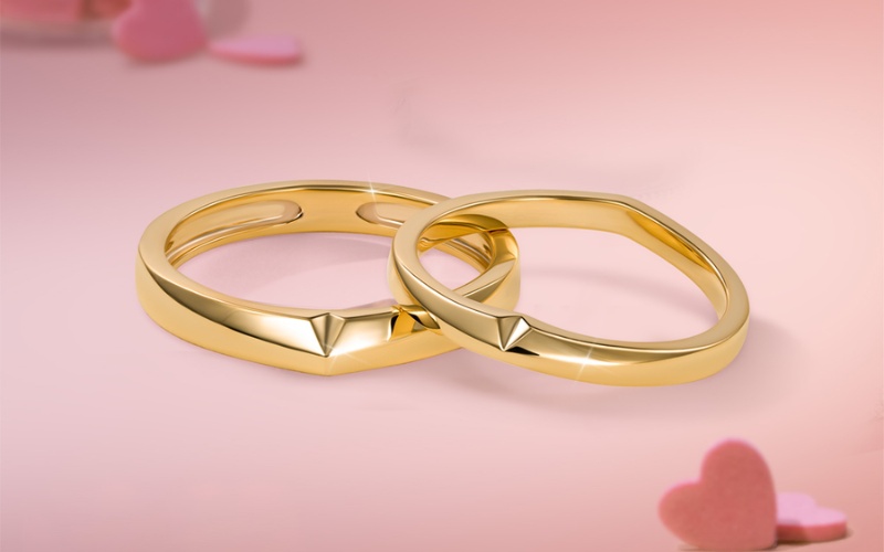 Nhẫn cưới vàng tây 18K thiết kế bản trơn tối giản và hiện đại