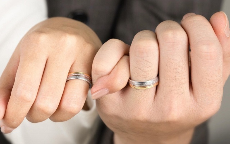 Nhẫn cưới là biểu tượng của lời hứa và sự đồng hành trong hôn nhân