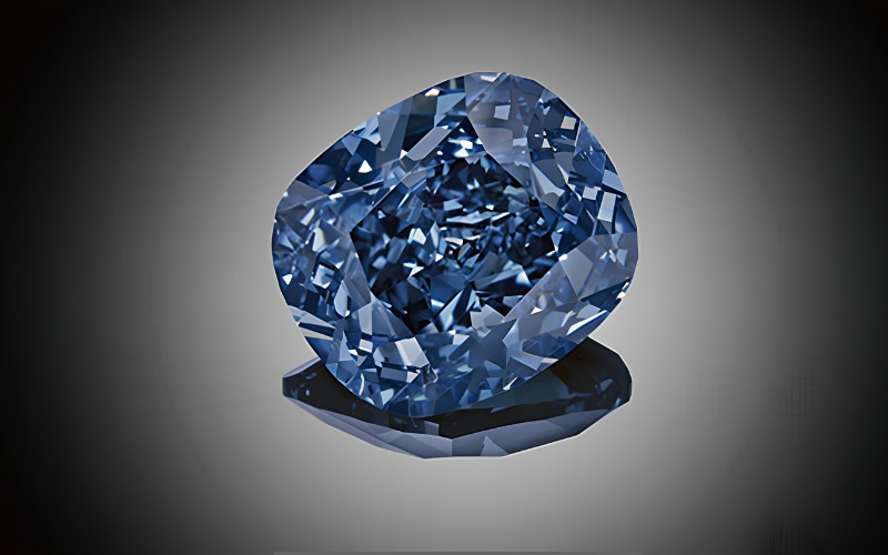 Blue Moon of Josephine nặng 12,03 carat với màu xanh Fancy Vivid