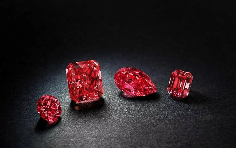 Trong thế giới đá quý, độ hiếm kim cương là yếu tố nền tảng quyết định giá trị