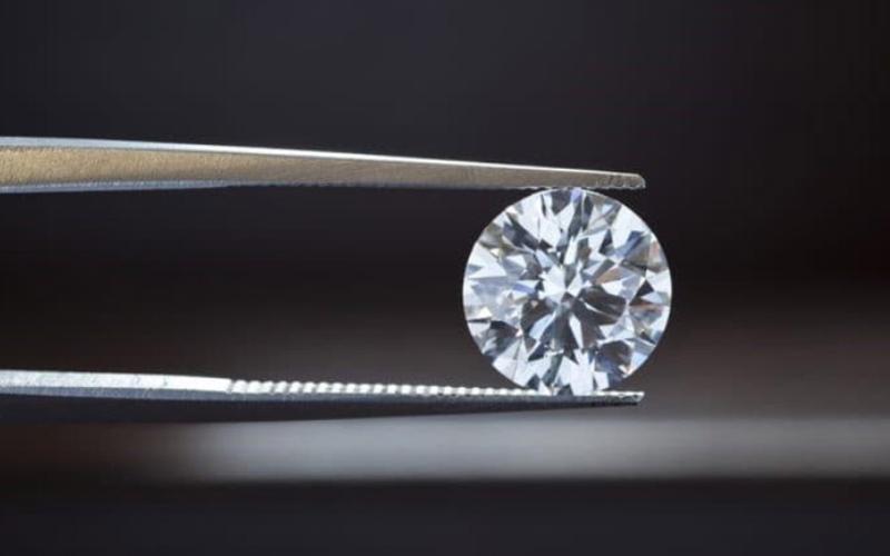 Nhiều người vẫn nhầm kim cương nhân tạo với Moissanite và đá CZ