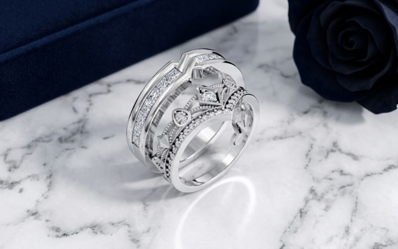 Nhẫn cưới vàng trắng A213 thiết kế tinh xảo với kiểu dáng vương miện trên nhẫn nữ